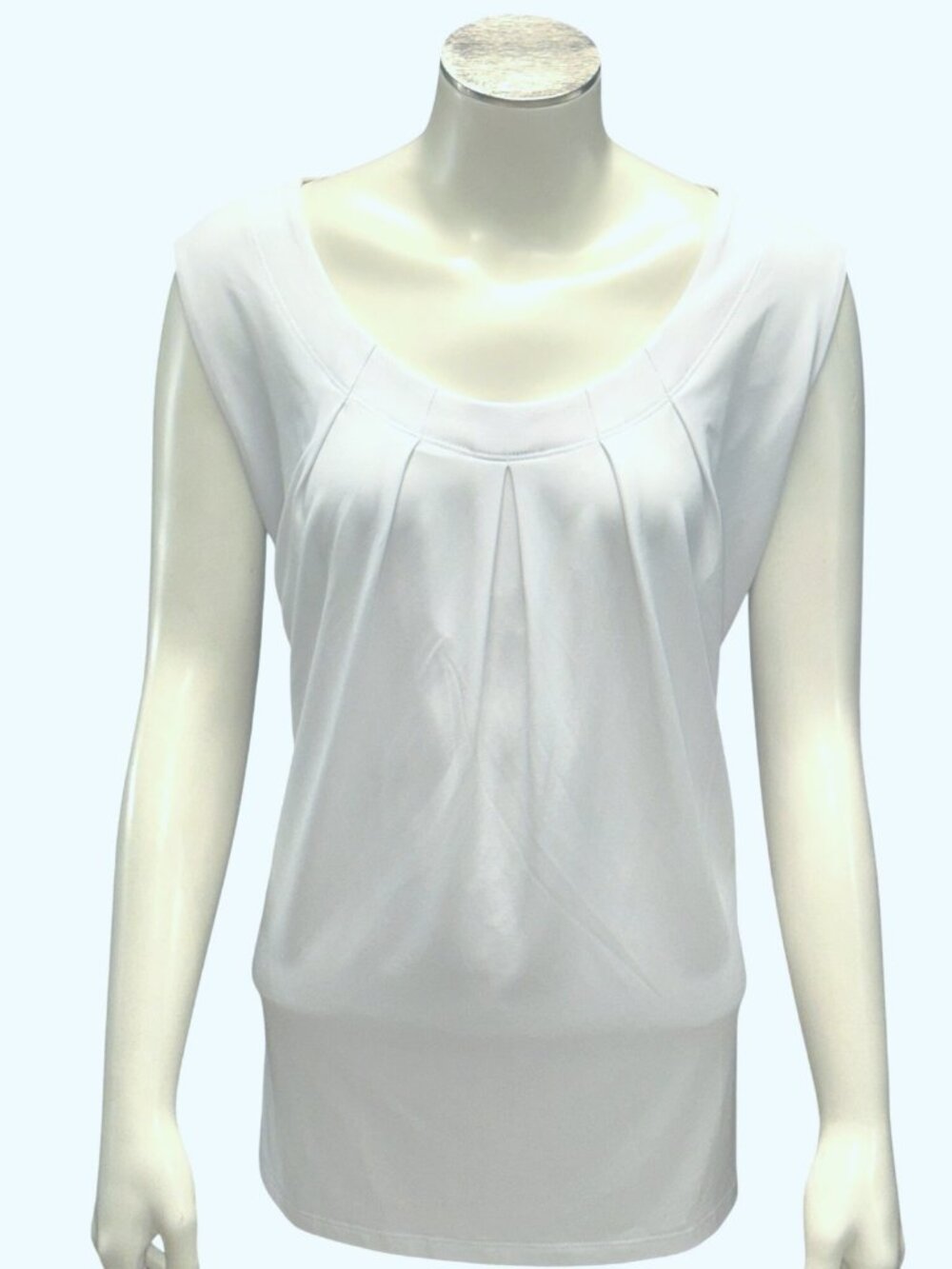 Kasper Size 2X White Pleated Neck Sleeveless Tunic Blouse Quiet Luxury Workwear
